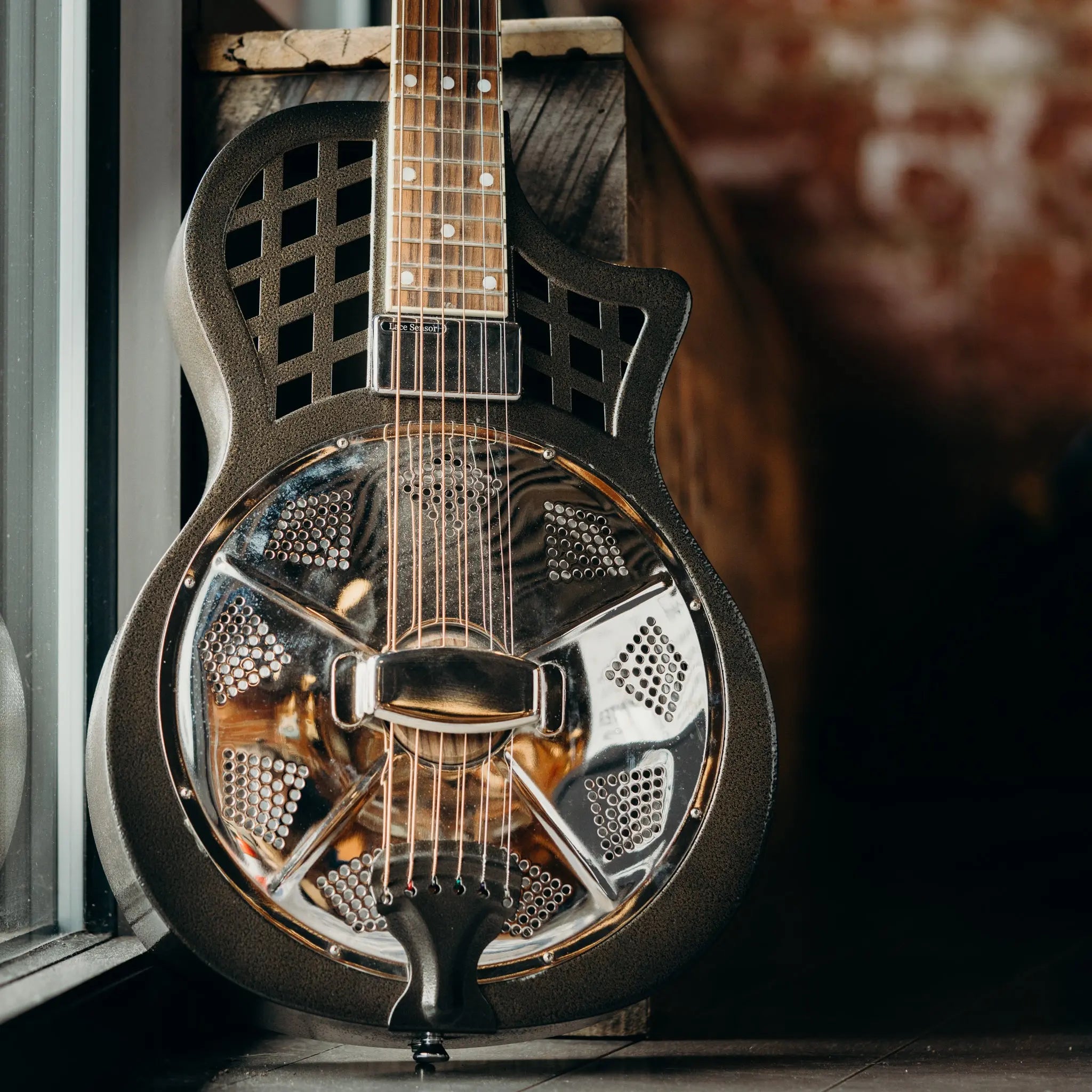 Texas Blues Guitarist | Midwood Guitar Studio Midwood Guitar