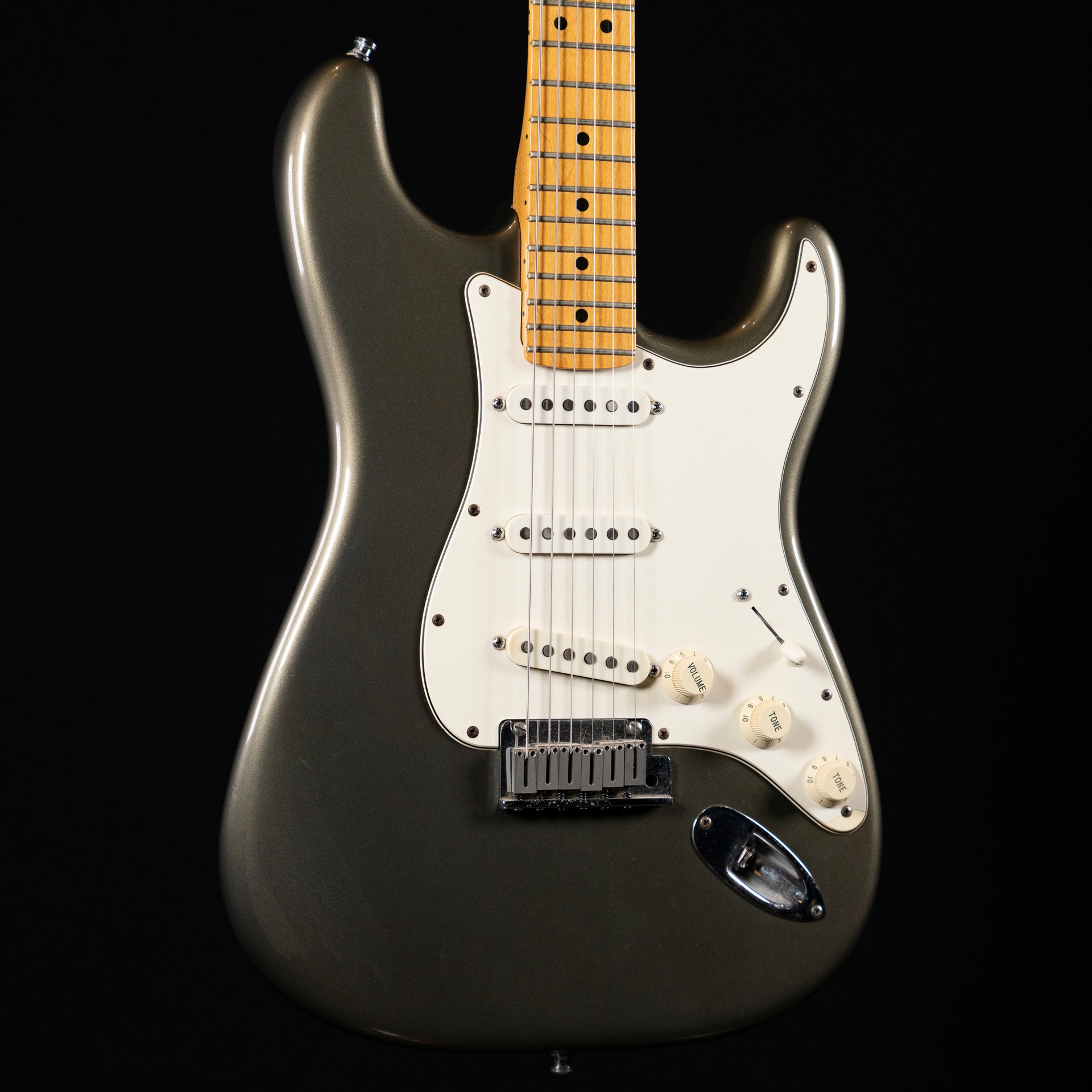 1984 Fender Stratocaster Electric Guitar - Pewter