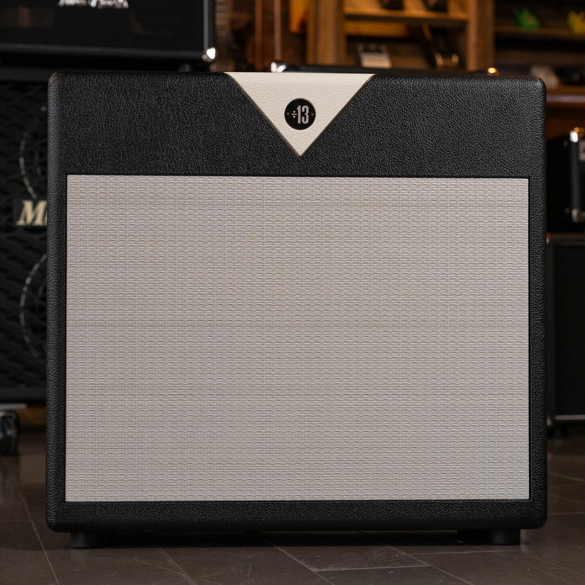 Divided by 13 BTR23 1x12 Combo Amplifier – Black Bronco w/ Ivory V