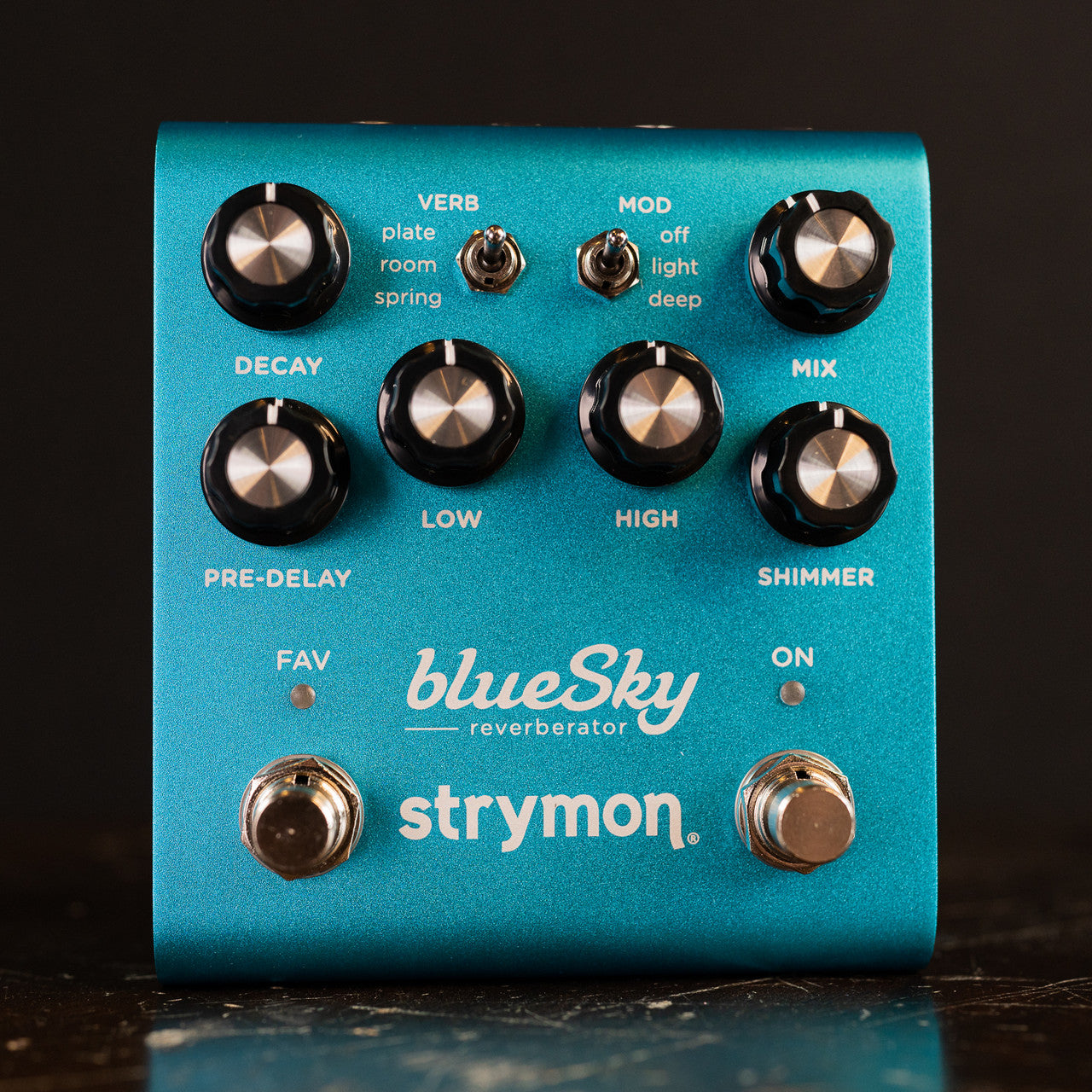 Strymon BlueSky Reverberator V2 Pedal - High Quality Pedals