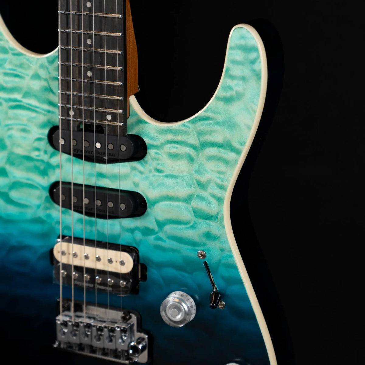 Charvel Pro-Mod Plus Dinky DK24 HSS 2PT QM - Blue Curaçao - Midwood Guitar