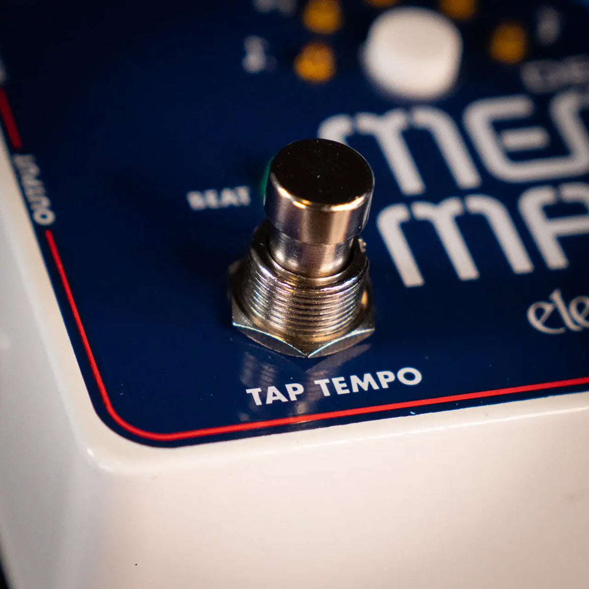 Electro-Harmonix Deluxe Memory Man 1100-TT Analog Delay Pedal Electro-Harmonix