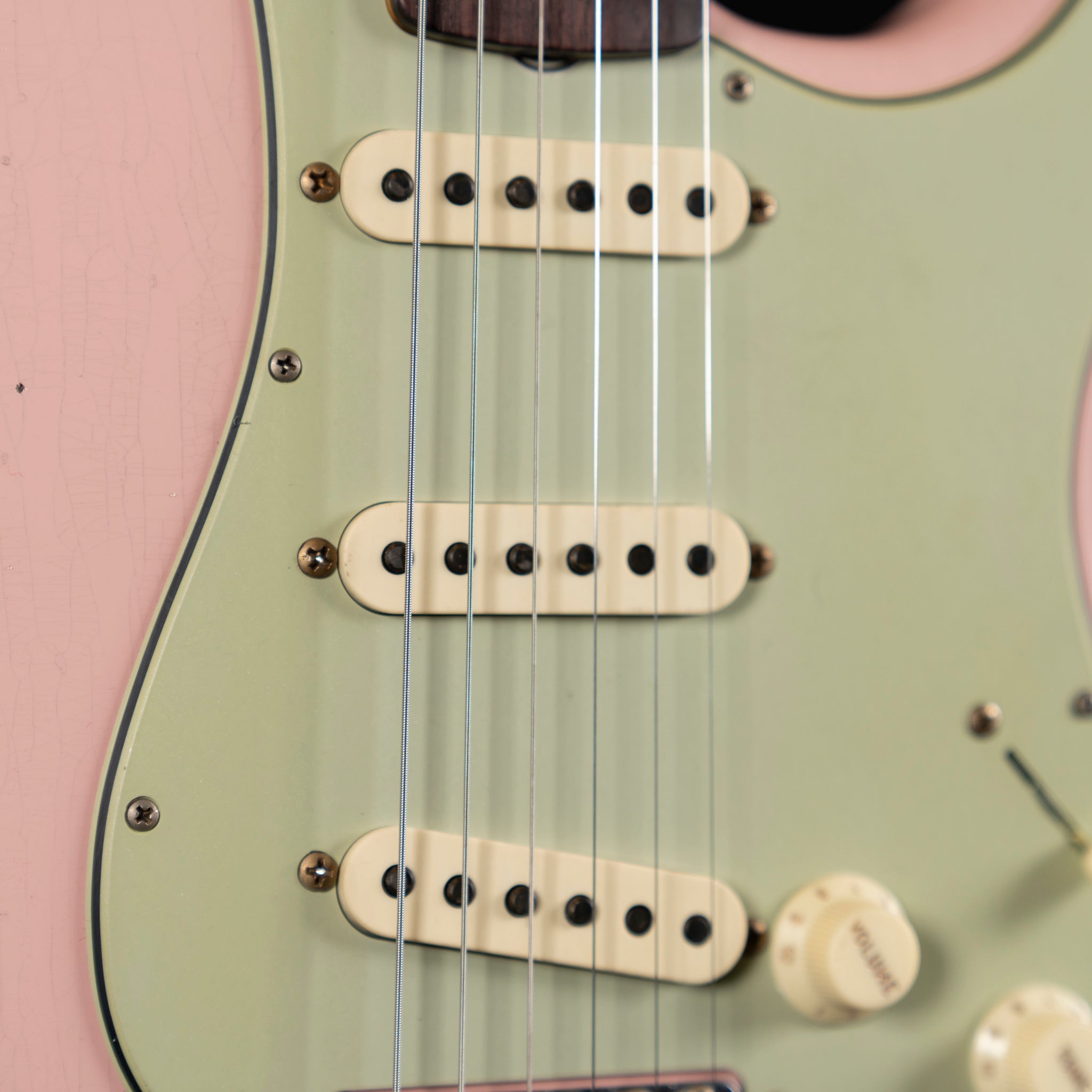 Fender Custom Shop '62 Stratocaster Relic | Shell Pink Rosewood Neck