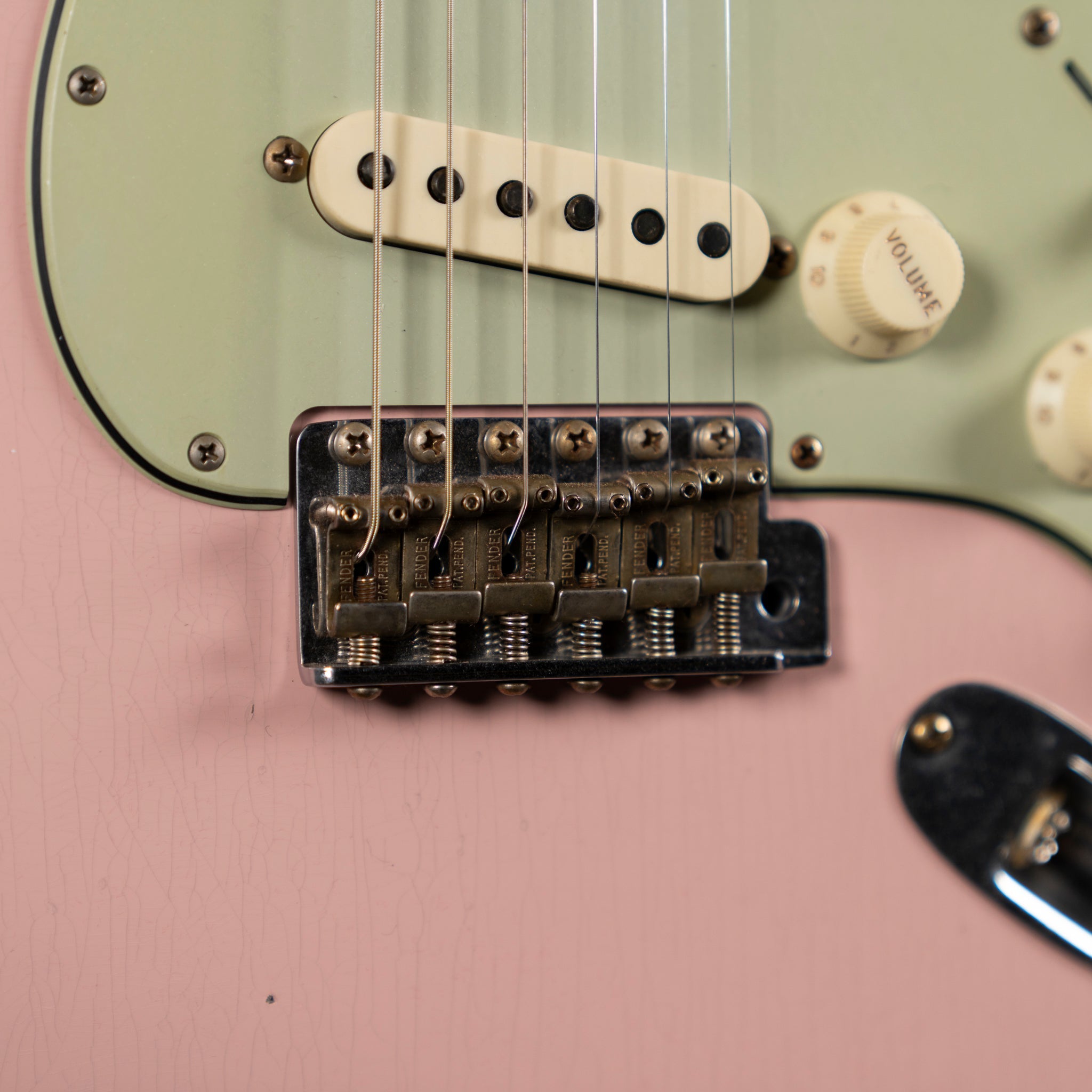 Fender Custom Shop '62 Stratocaster Relic | Shell Pink Rosewood Neck