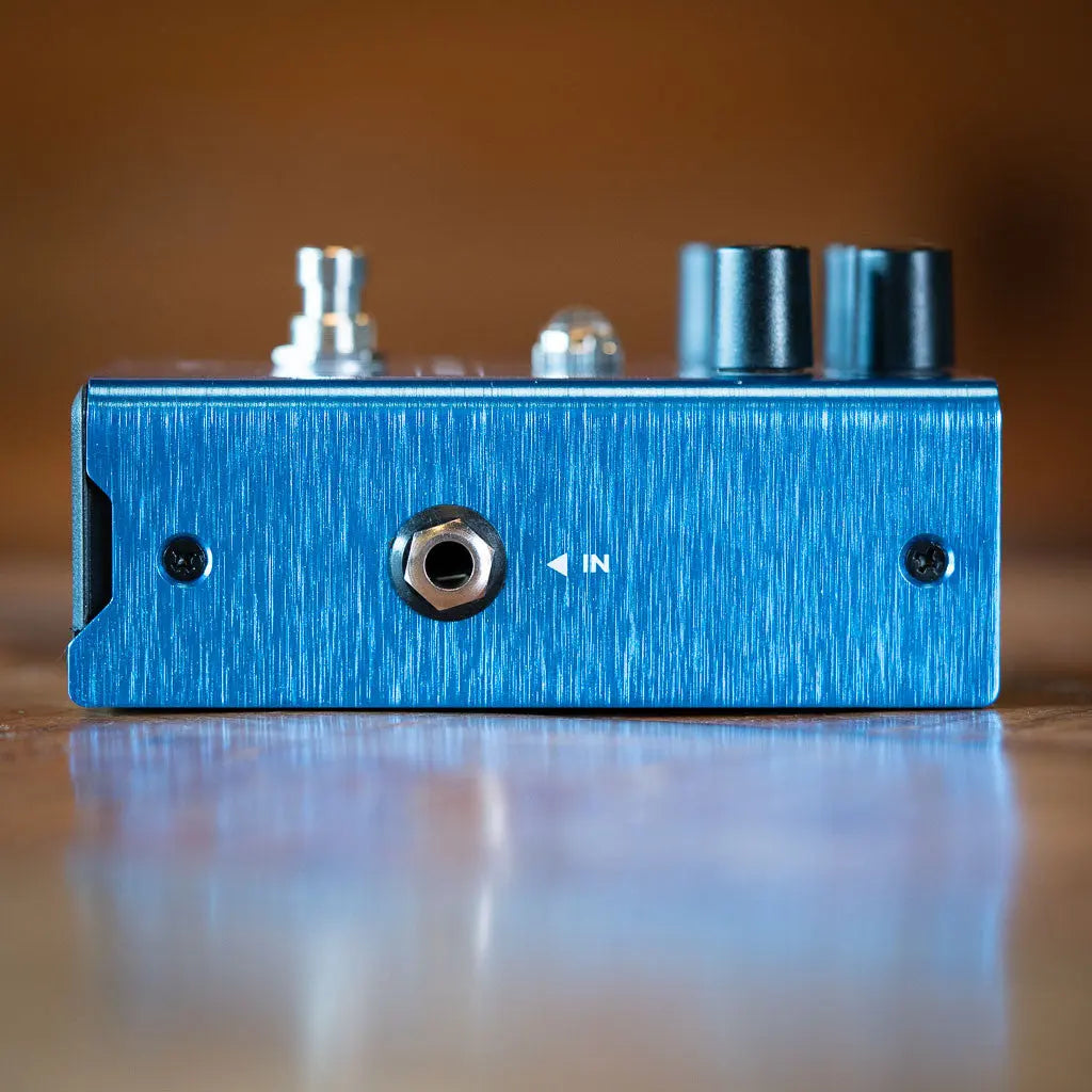 Fender Mirror Image Delay Pedal | Midwood Guitar Studio