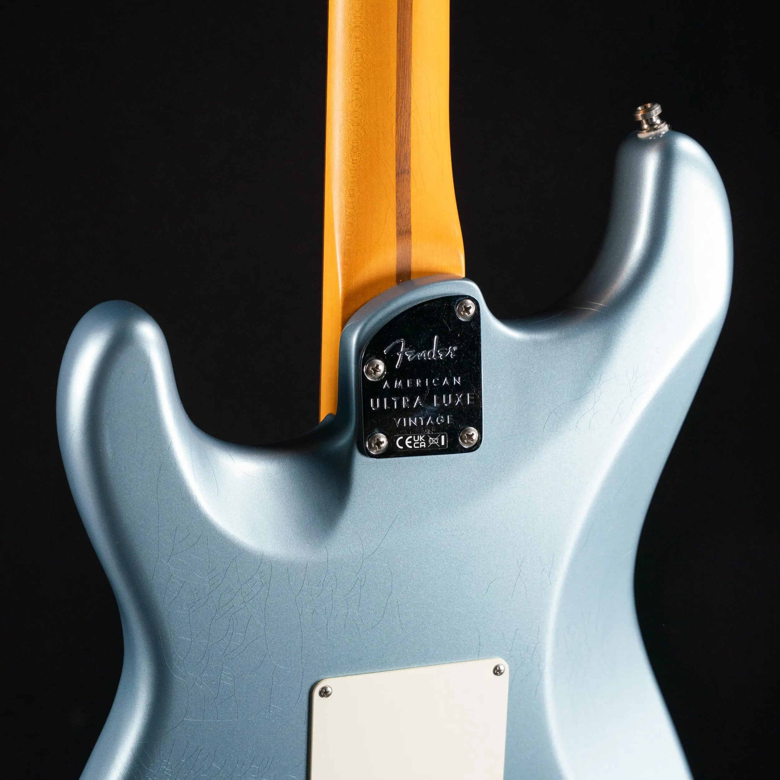 Fender American Ultra Luxe Vintage '60s Stratocaster - Ice Blue Metallic Fender