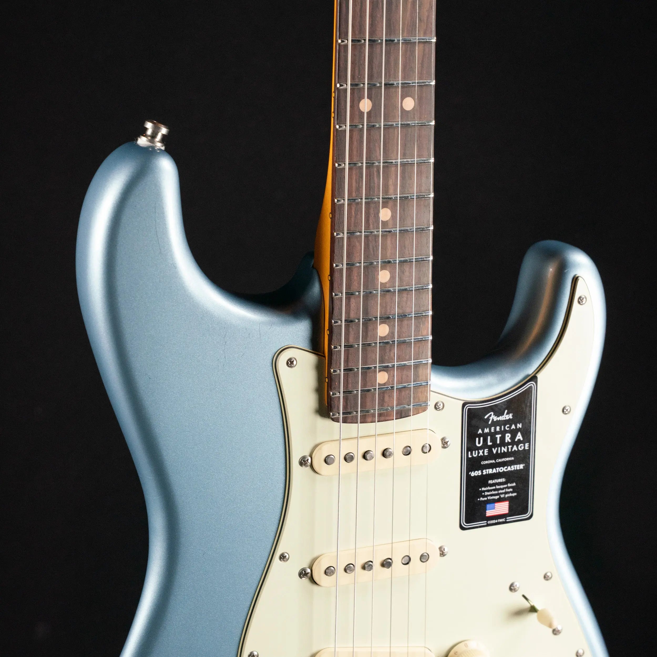 Fender American Ultra Luxe Vintage '60s Stratocaster - Ice Blue Metallic Fender