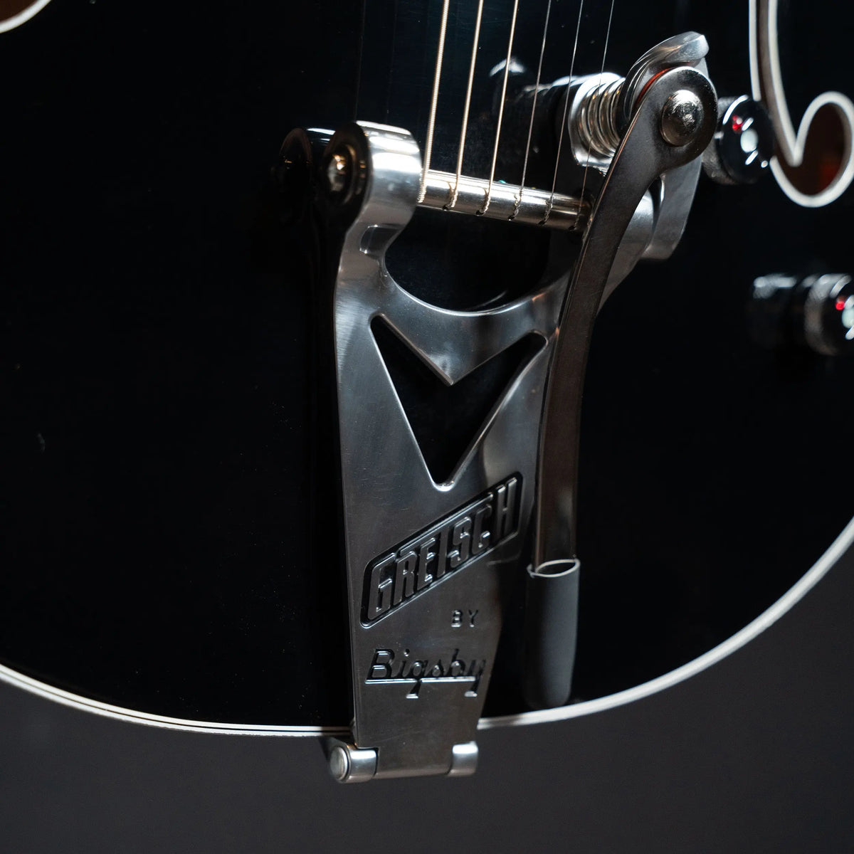 Gretsch Falcon Hollowbody with String-Thru Bigsby - Black Gretsch