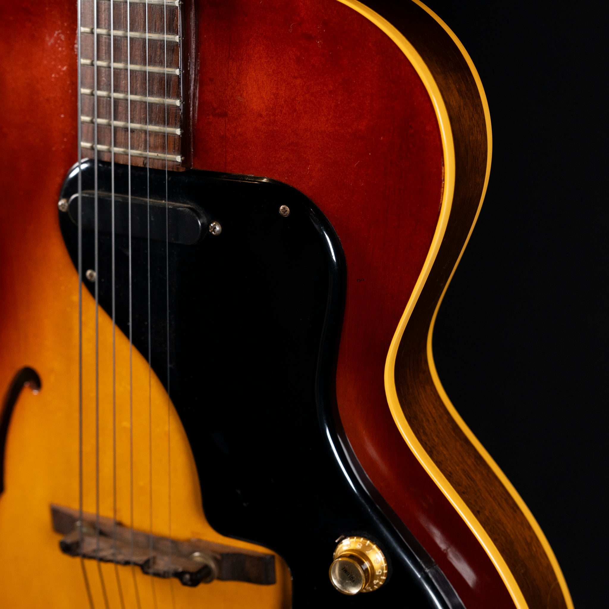 1966 Gibson 120T Electric Guitar - Sunburst - Midwood Guitar