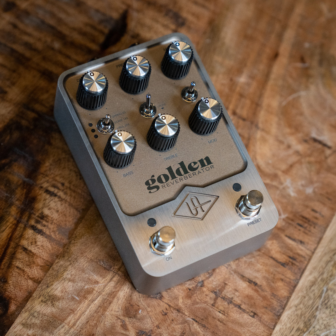 Universal Audio Golden Reverberator Reverb Pedal