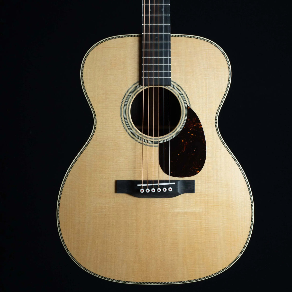Martin OM-28 Acoustic Guitar - Natural Martin Guitars