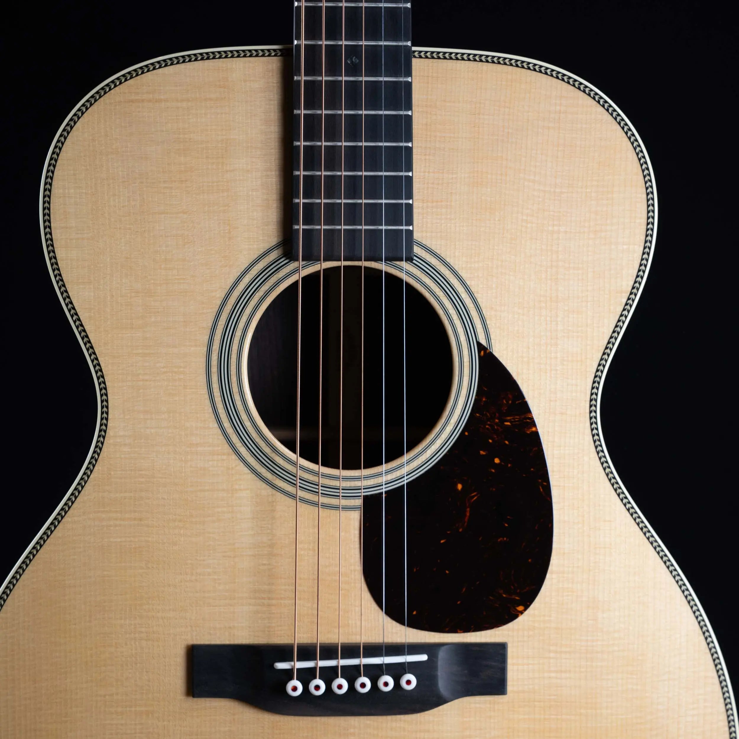 Martin OM-28 Acoustic Guitar - Natural Martin Guitars