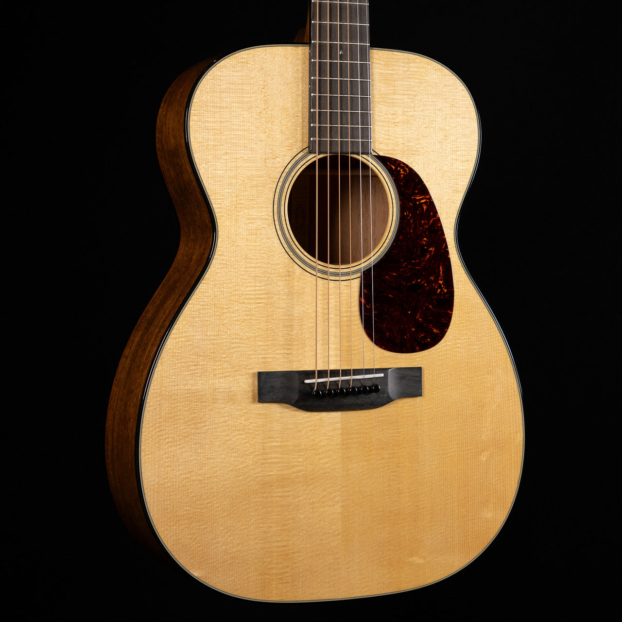 Martin 00-18 Standard Series Acoustic Guitar