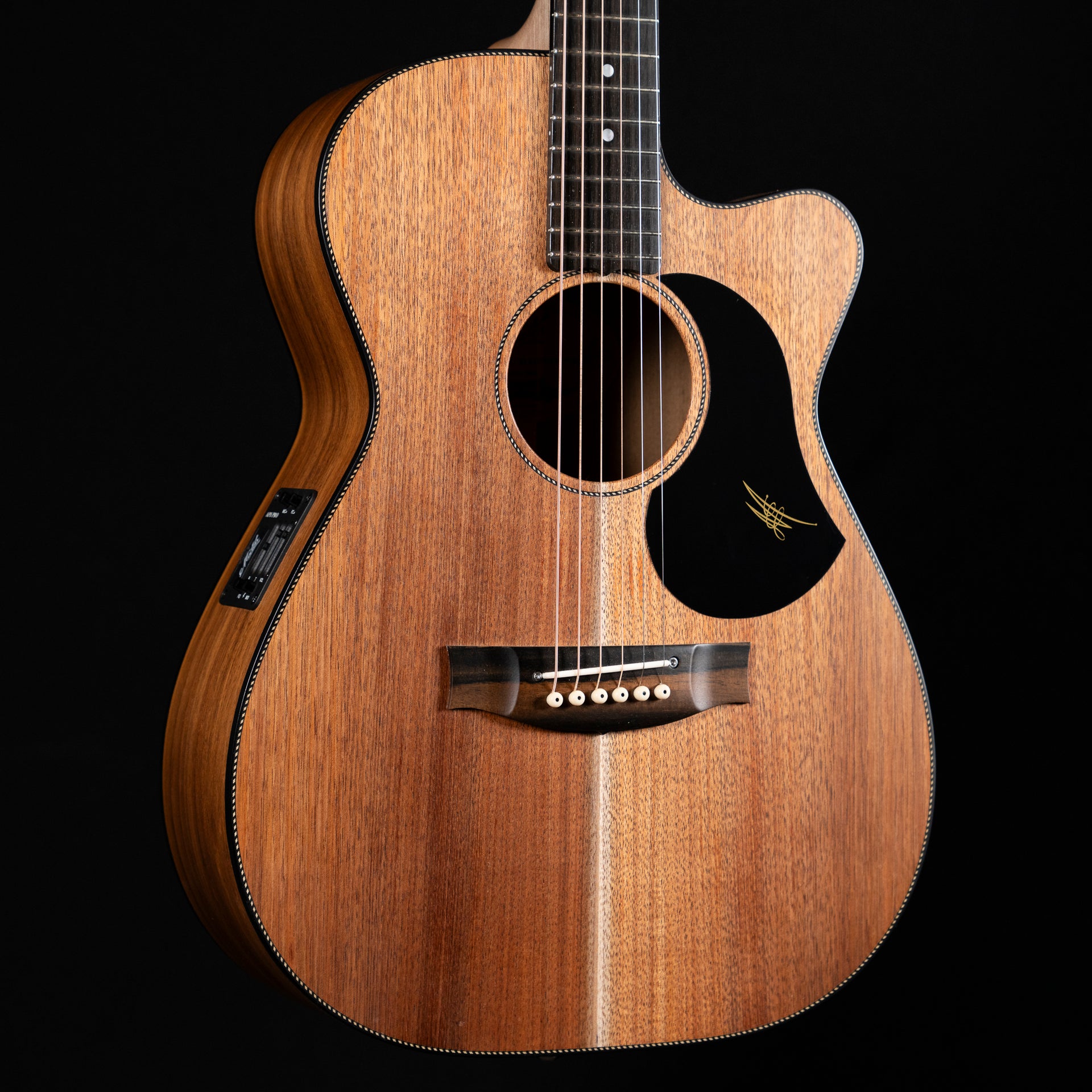 Preowned Maton EBW808C Blackwood Cutaway Acoustic/Electric Guitar