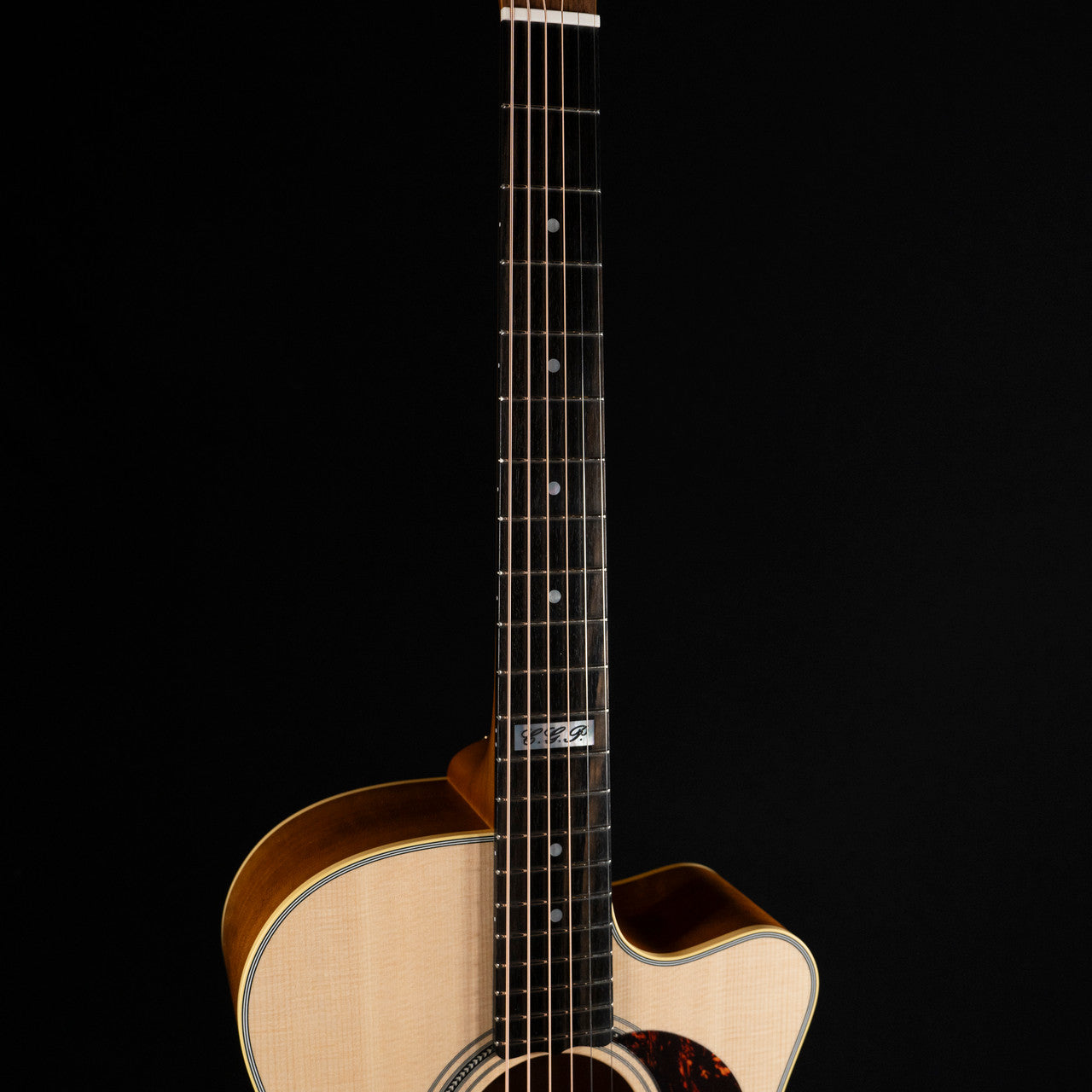 Maton EBG808TEC Tommy Emmanuel Signature Acoustic Guitar w/ Cutaway - Honey