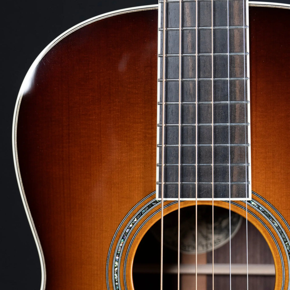 Collings 003 12 Fret - Sunburst Collings Guitars