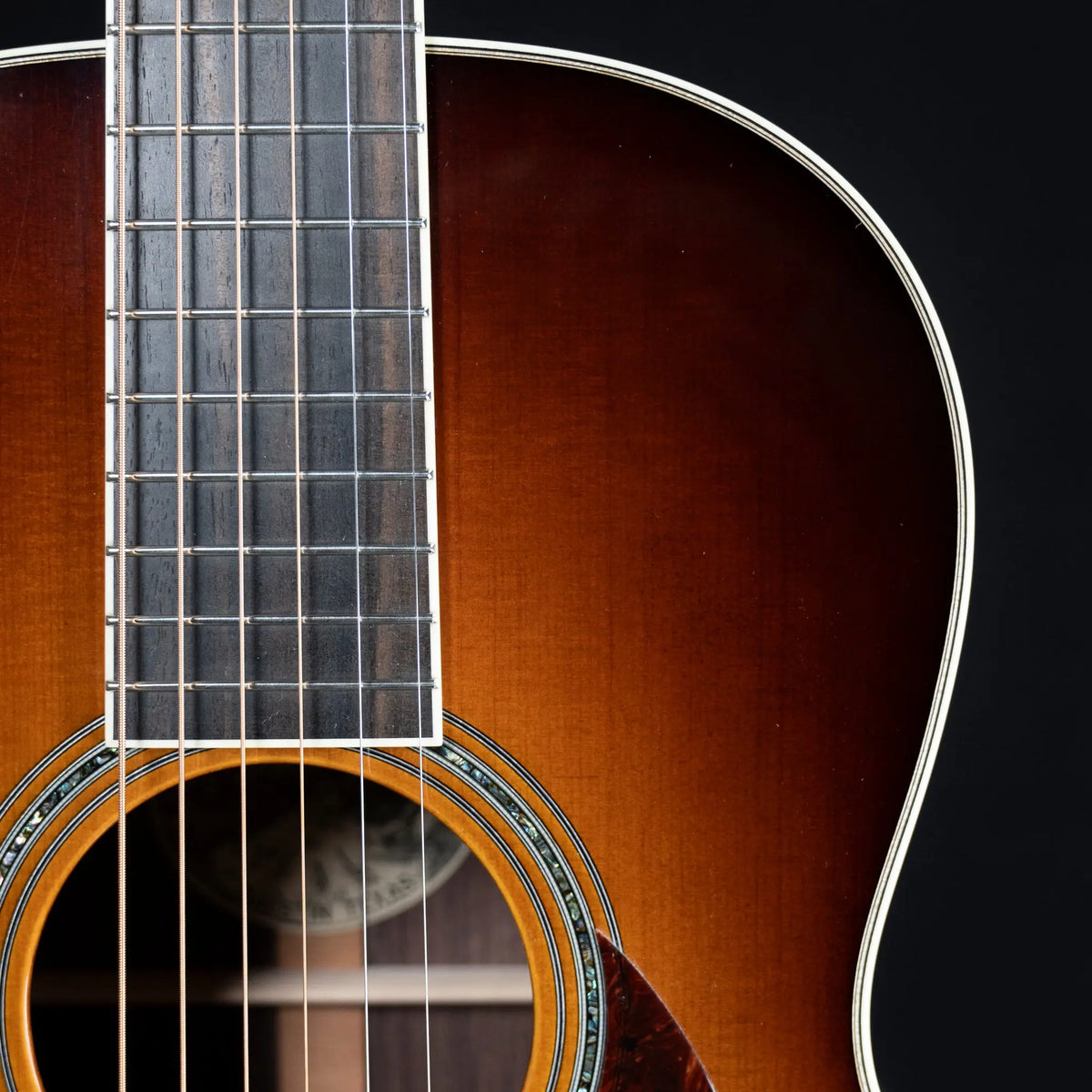 Collings 003 12 Fret - Sunburst Collings Guitars