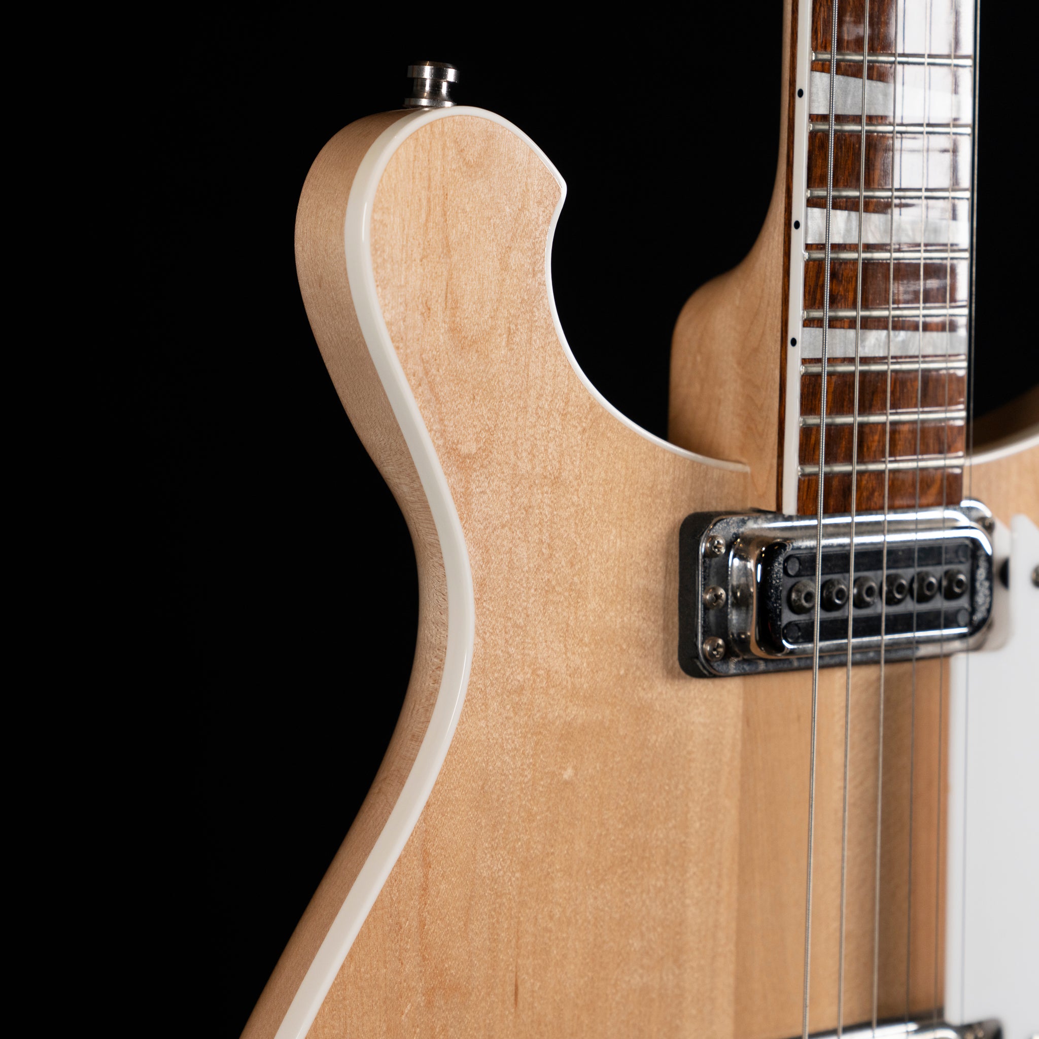 2020 Rickenbacker 620 - Mapleglow - Midwood Guitar