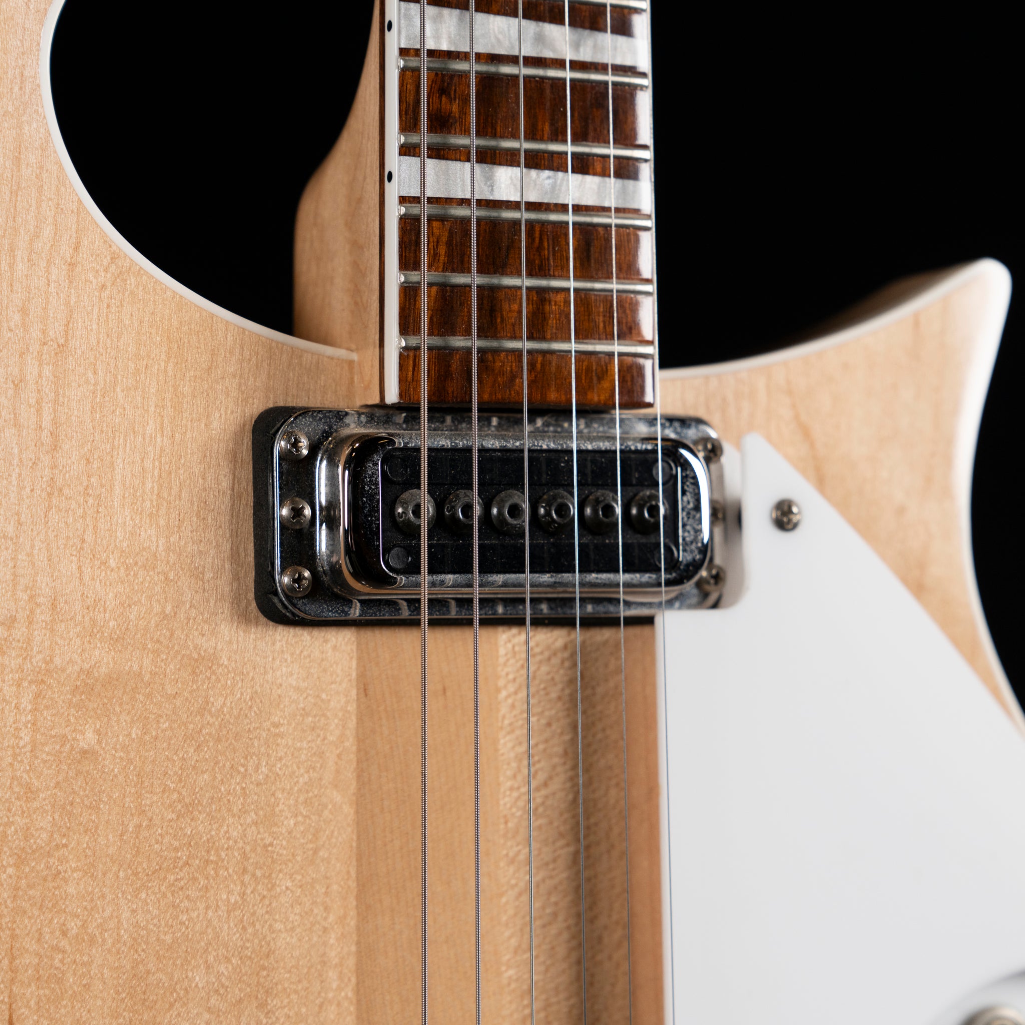2020 Rickenbacker 620 - Mapleglow - Midwood Guitar