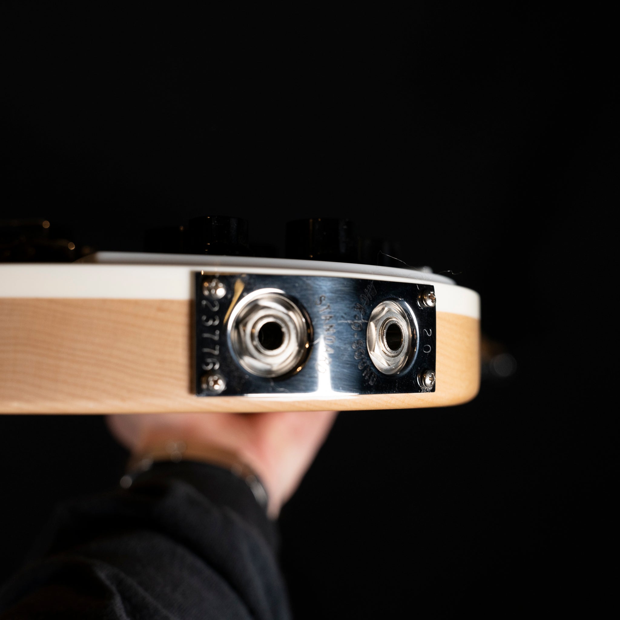 2020 Rickenbacker 620 - Mapleglow - Midwood Guitar