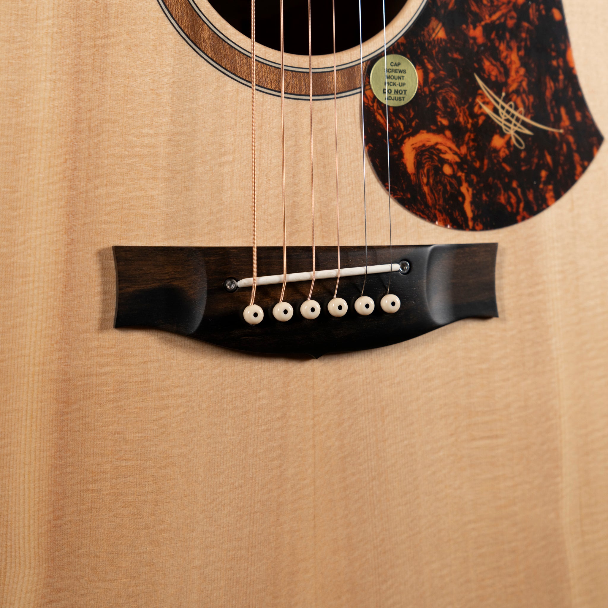 Maton SRS70C Solid Road Series Dreadnought Acoustic/Electric Guitar - Midwood Guitar