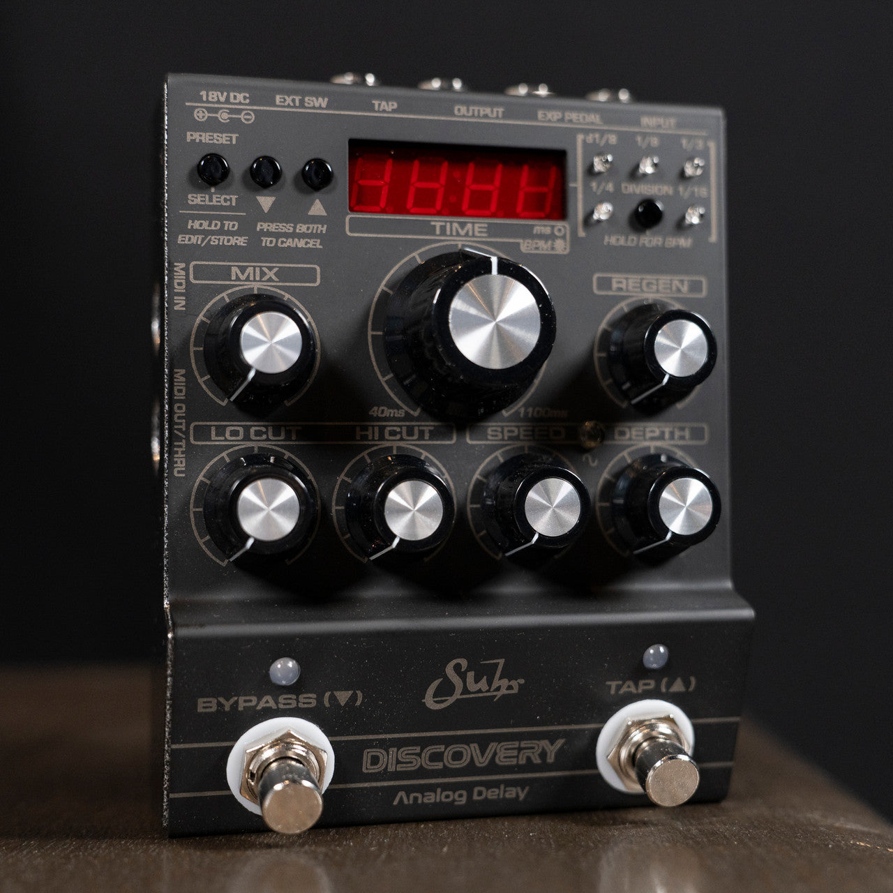Suhr Discovery Analog Delay Pedal - Black Edition
