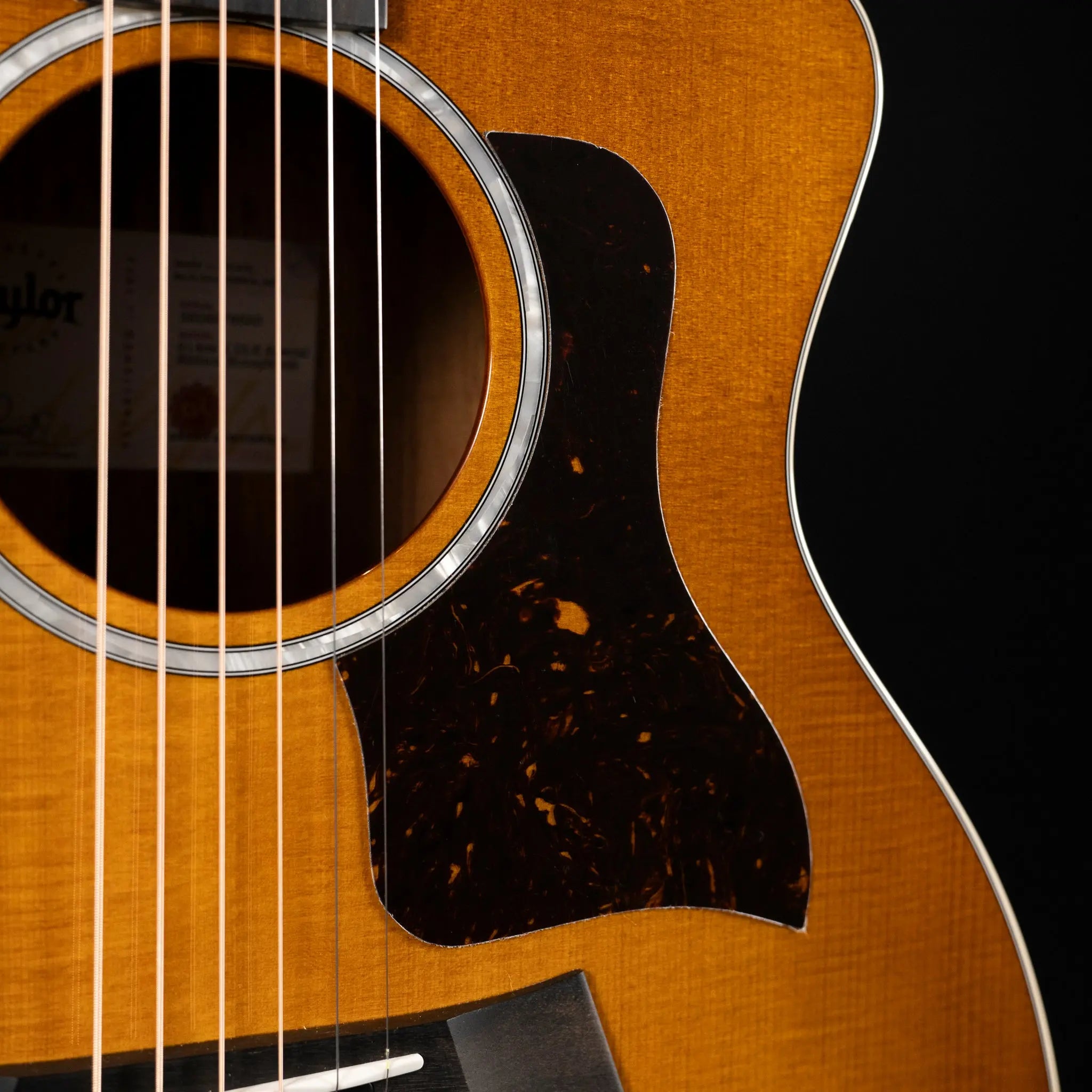Taylor 214ce‑K DLX Special Edition - Honeyburst #6623 - Midwood Guitar