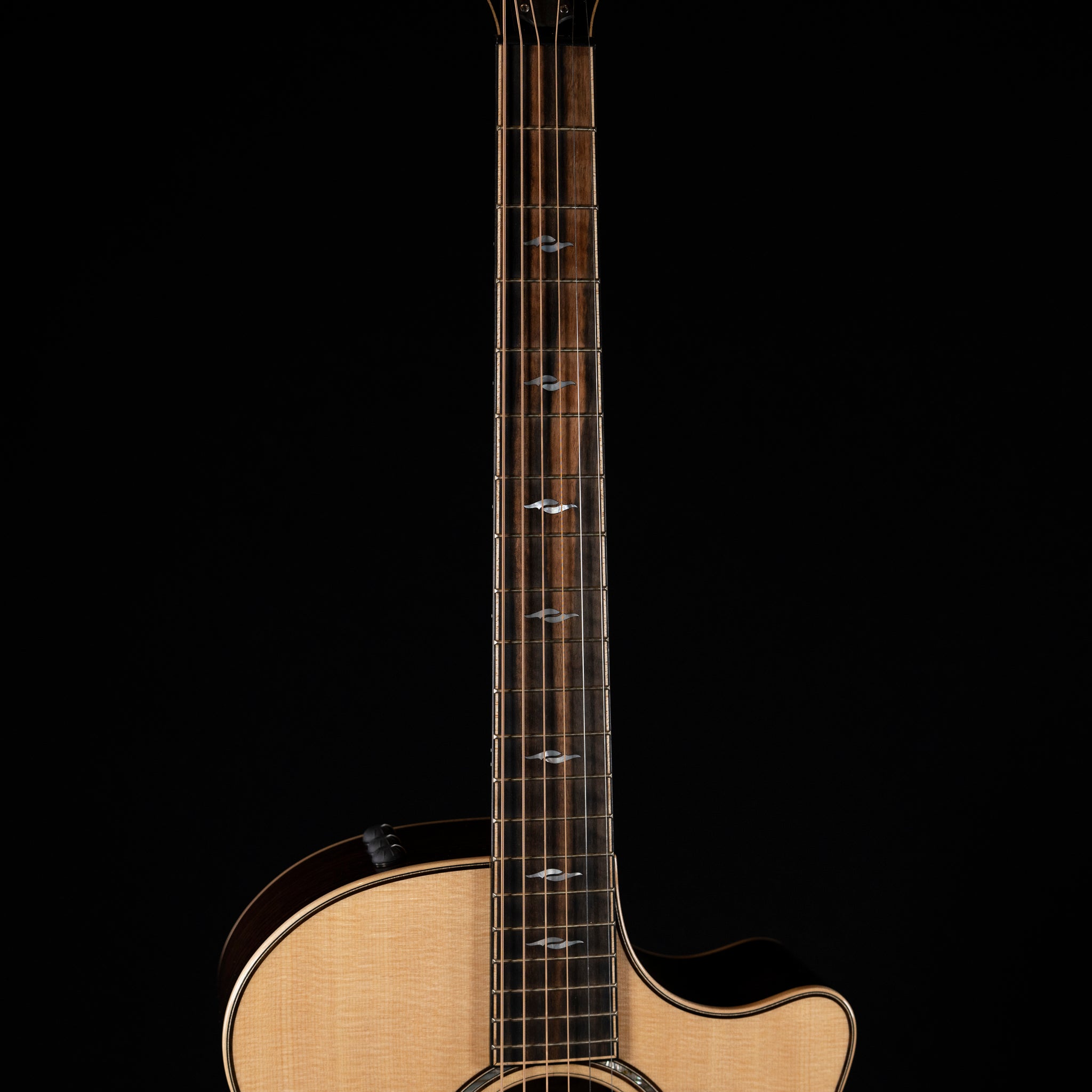 2019 Taylor 814ce Deluxe Acoustic/Electric Guitar - Natural - Midwood Guitar