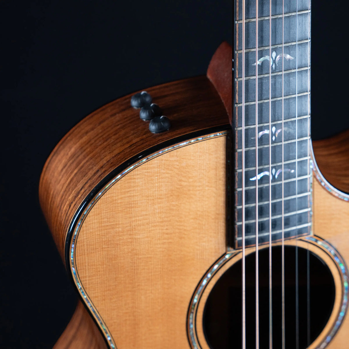 2015 Taylor 914ce - Natural | Preowned - Midwood Guitar