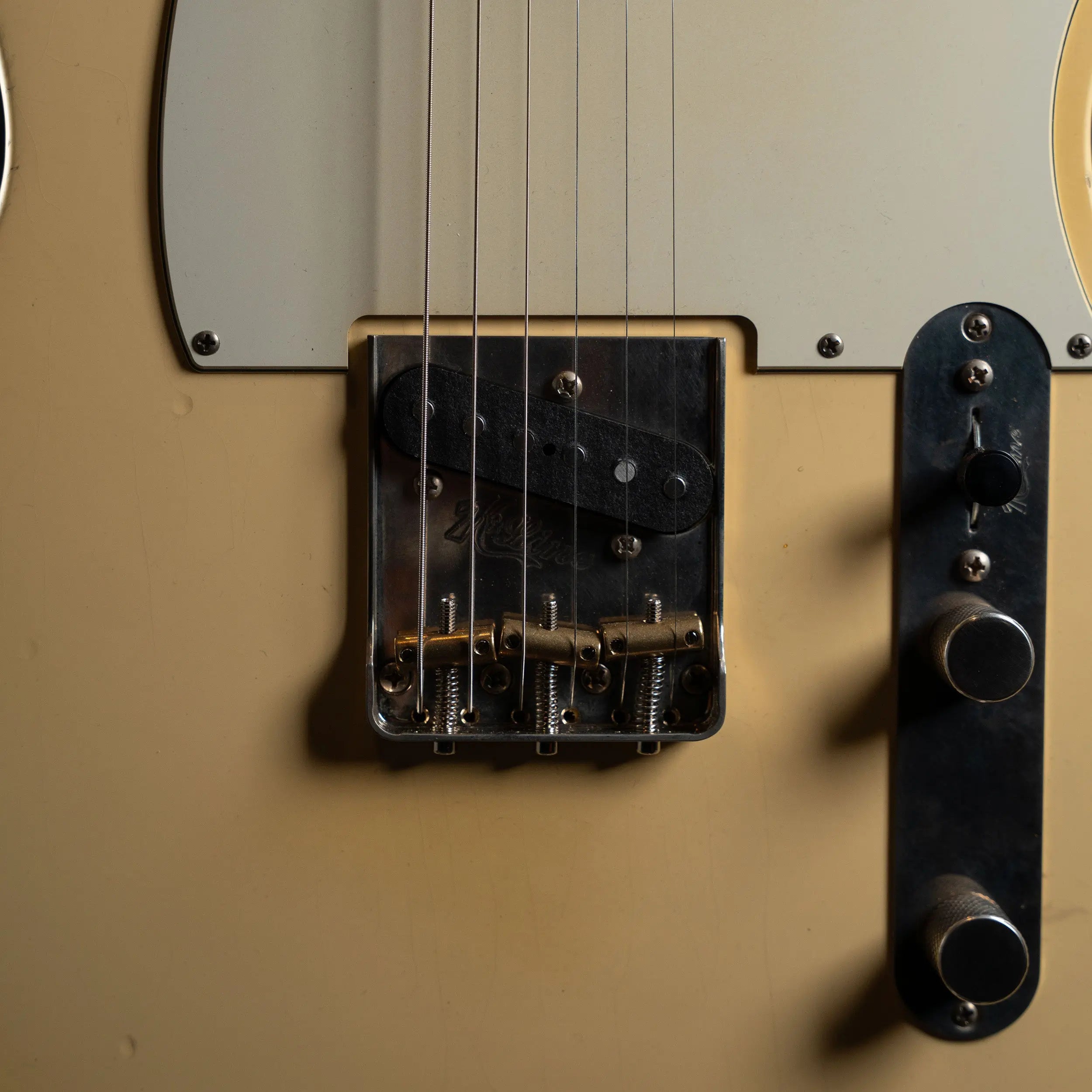 K-Line Truxton Electric Guitar - Vintage White K-Line