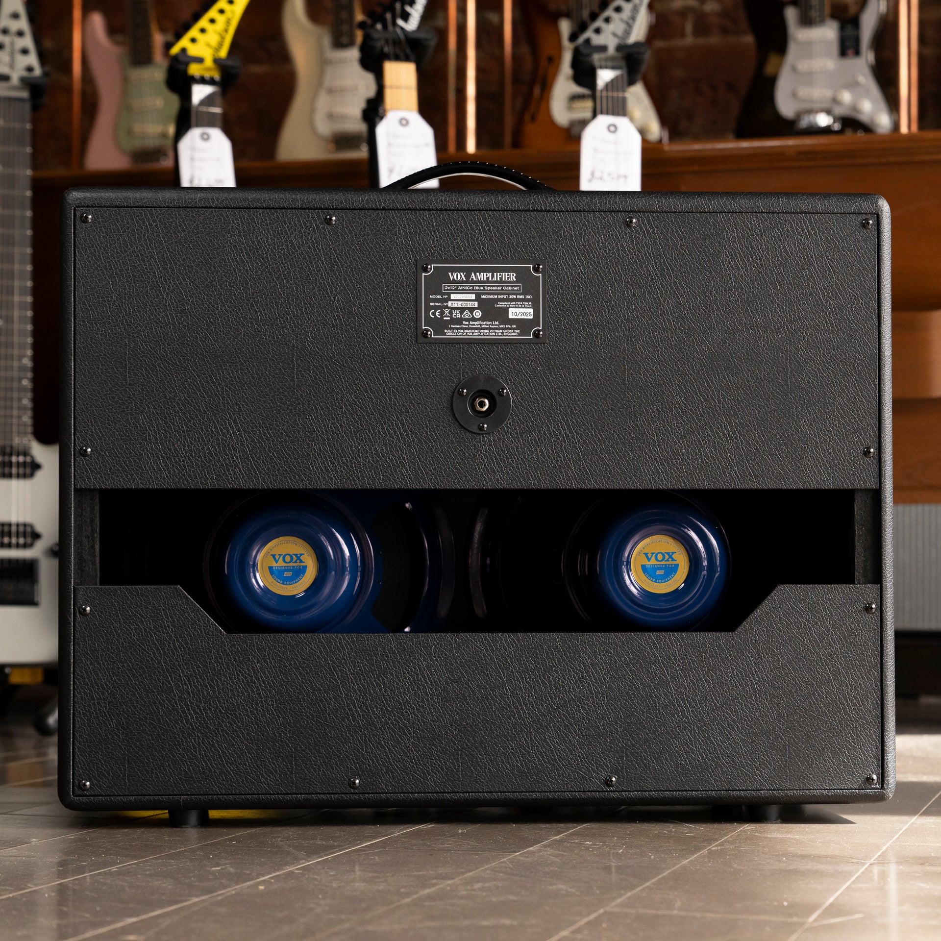 VOX V212HWRX Hand-Wired 2x12" Speaker Cabinet - Celestion Blues